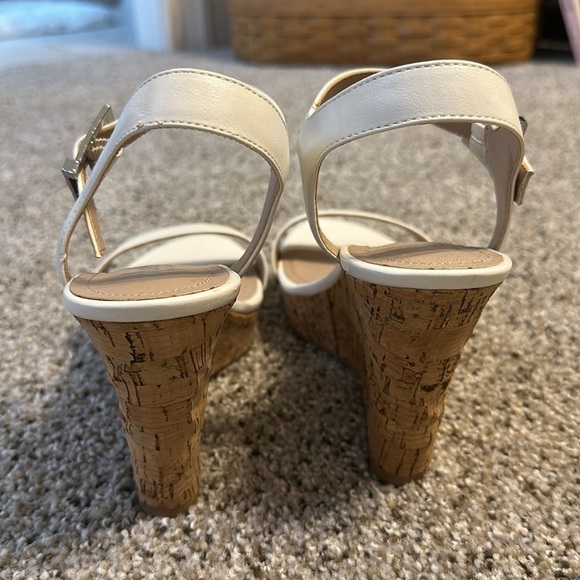 Charles by Charles David White & Cork Sandals, Size 7M, Like New - Picture 3 of 8
